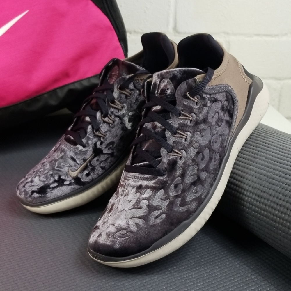 Nike Free RN '18 Wild Velvet Womens - Picture 4 of 8